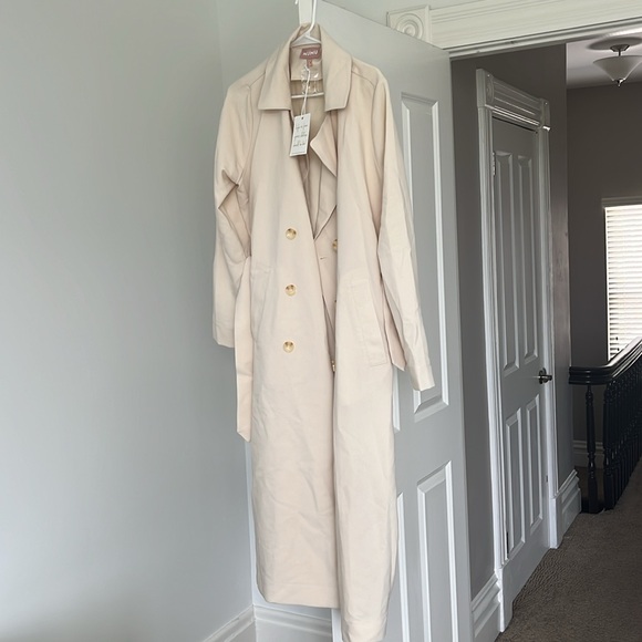 Show Me Your Mumu Women’s Trevor Trench Coat in Cream, NWT - Picture 2 of 13